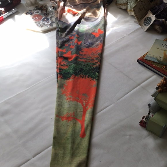 Onzie tree sky legging 28” inseam  Rare - Picture 6 of 11